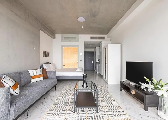 Trendy Cool Bright Parking Poolviews! #254 Κωνσταντινούπολη