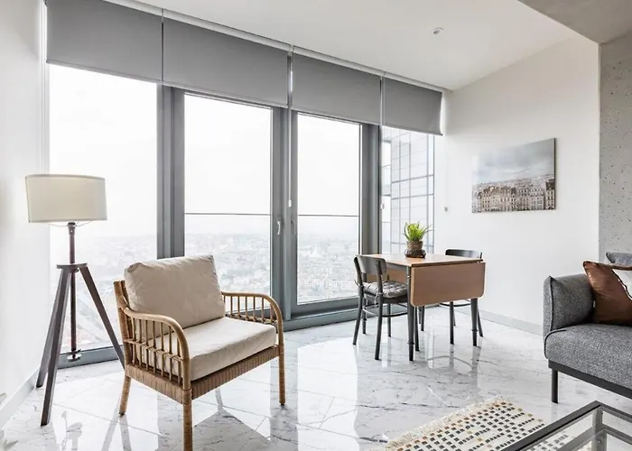 Διαμέρισμα Trendy Cool Bright Parking Poolviews! #254 *