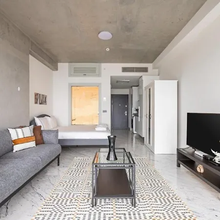 Trendy Cool Bright Parking Poolviews! #254 Стамбул