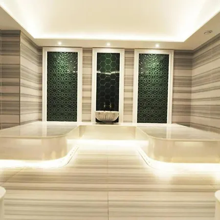 Trendy Cool Bright Parking Poolviews! #254 * Стамбул